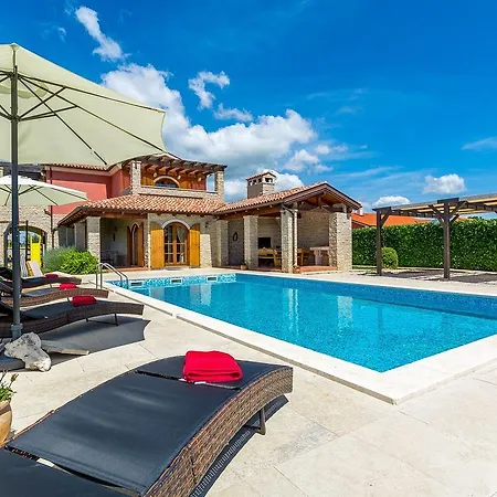 Irena Rebici Villa Barban