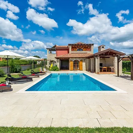 Irena Rebici Villa